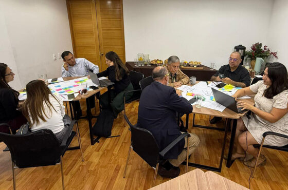 Cámara de Comercio de Iquique participa en mesa técnica para fortalecer la logística sostenible en Tarapacá